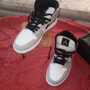 Air Jordan 1 Mid Sneakers ~ Free Shipping! ☆ NWT